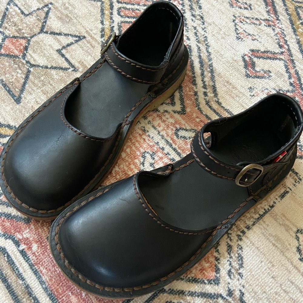 Duckfeet Shoes Size 38